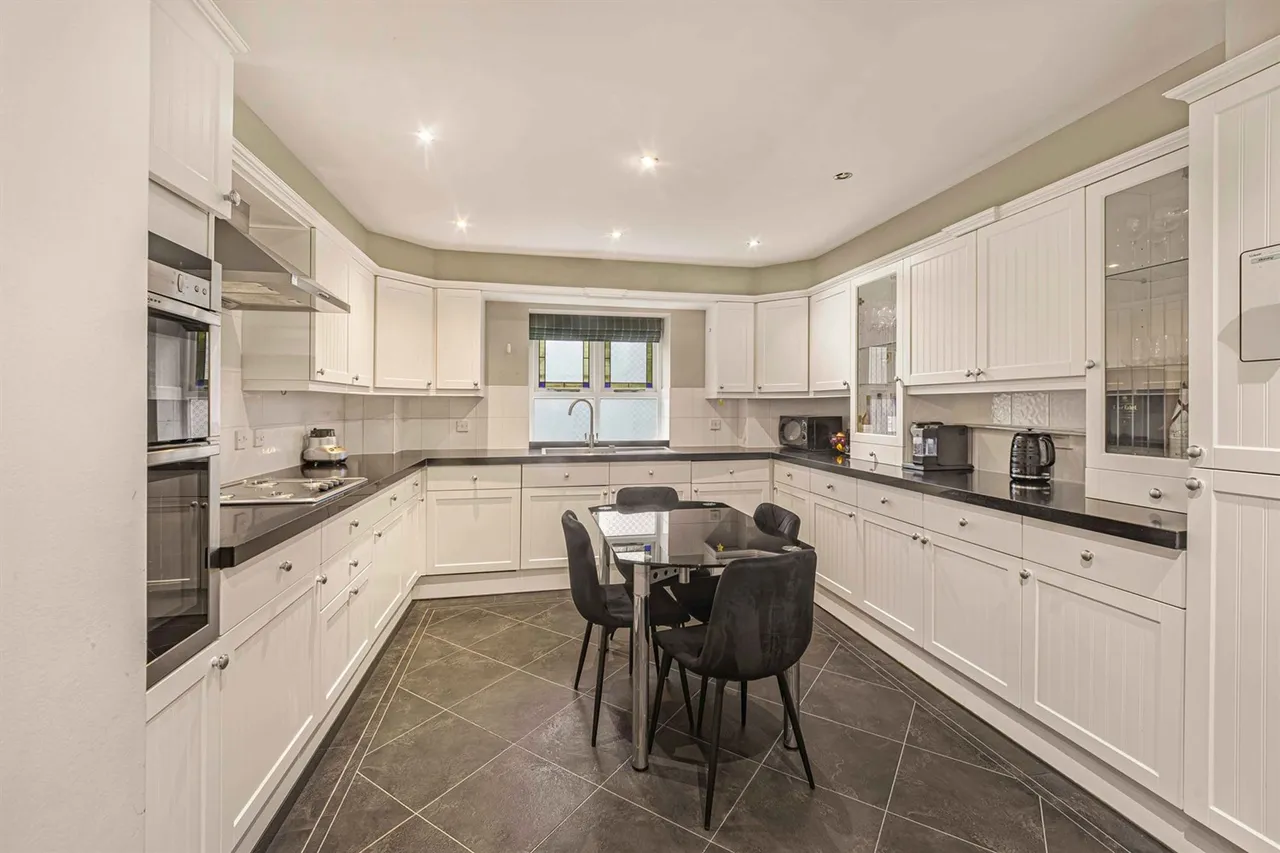 Hazelmere, Altrincham, photo 3