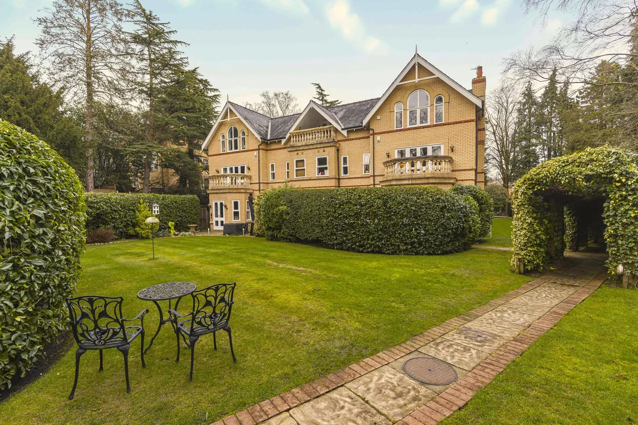 3 bed flat for sale, Hazelmere, Altrincham