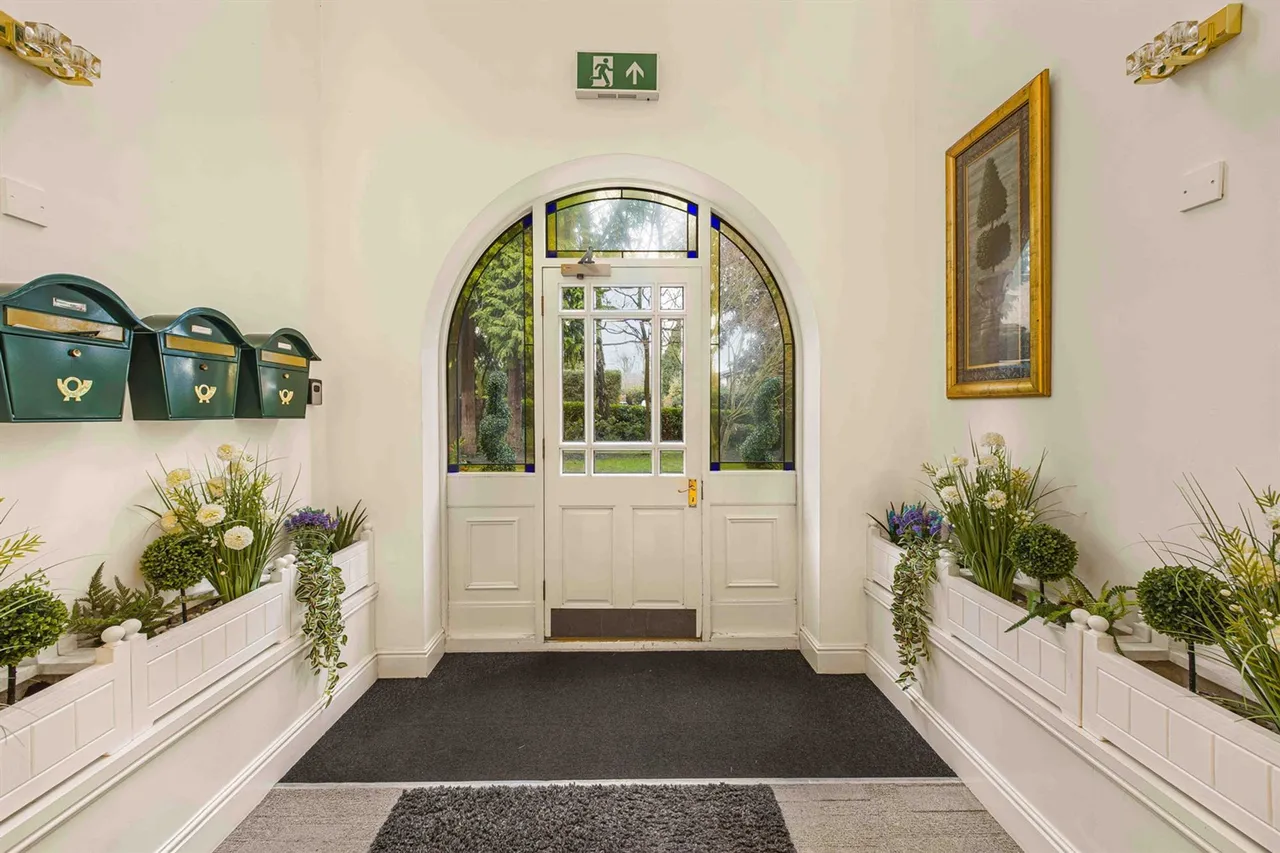 Hazelmere, Altrincham, photo 5