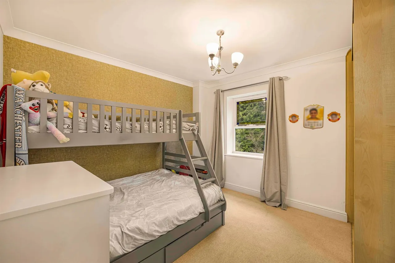 Hazelmere, Altrincham, photo 12