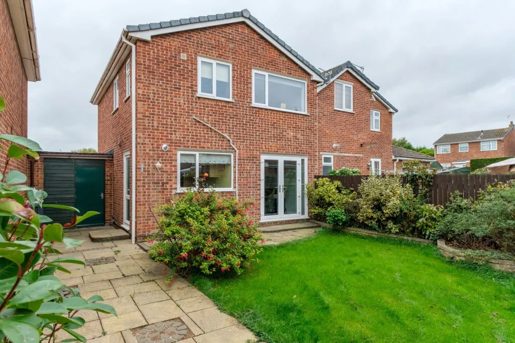 Sycamore Road, East Leake, LE12, photo 14