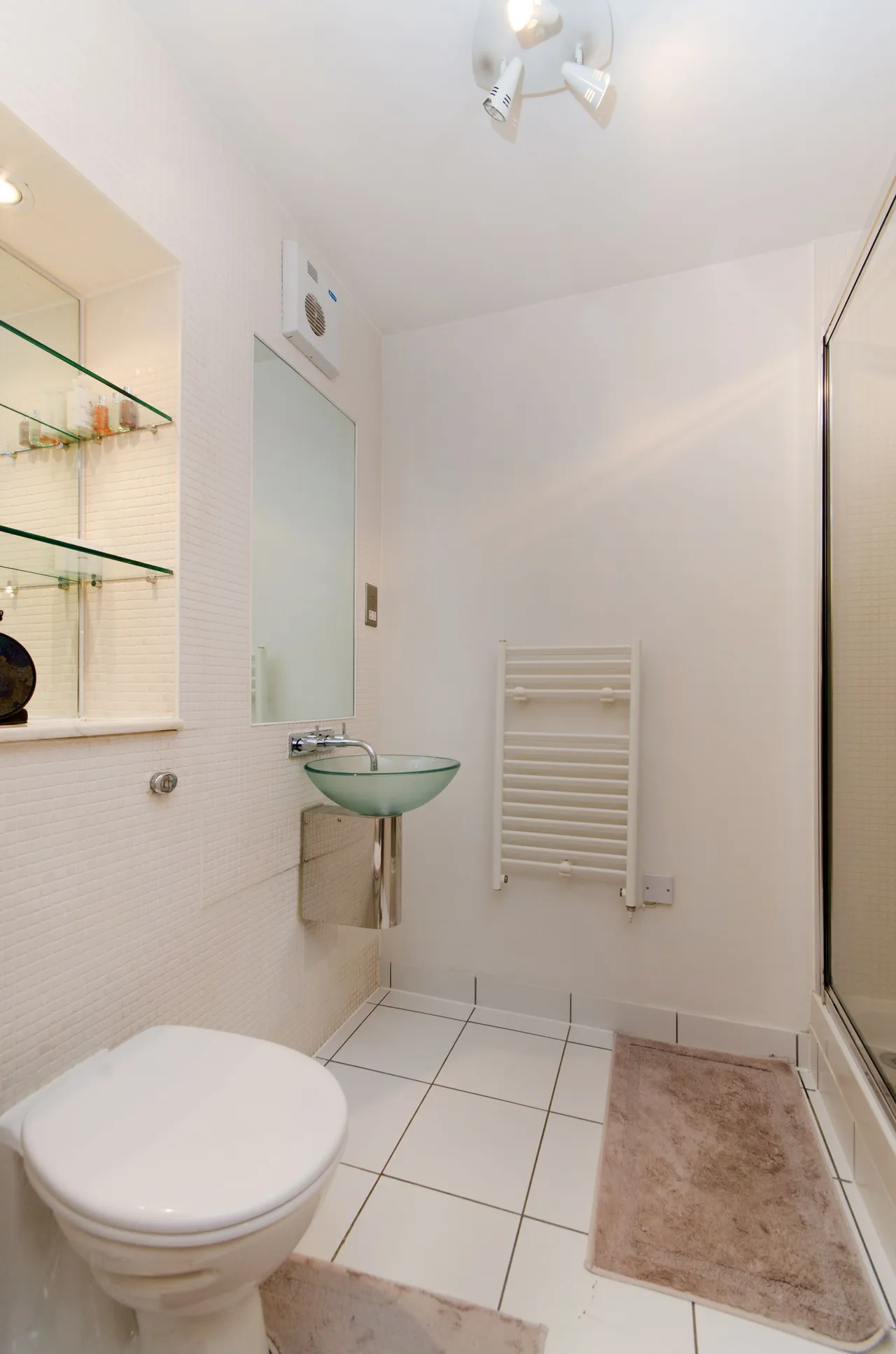 Flat 2, 3 Llanvanor Road, London, photo 10