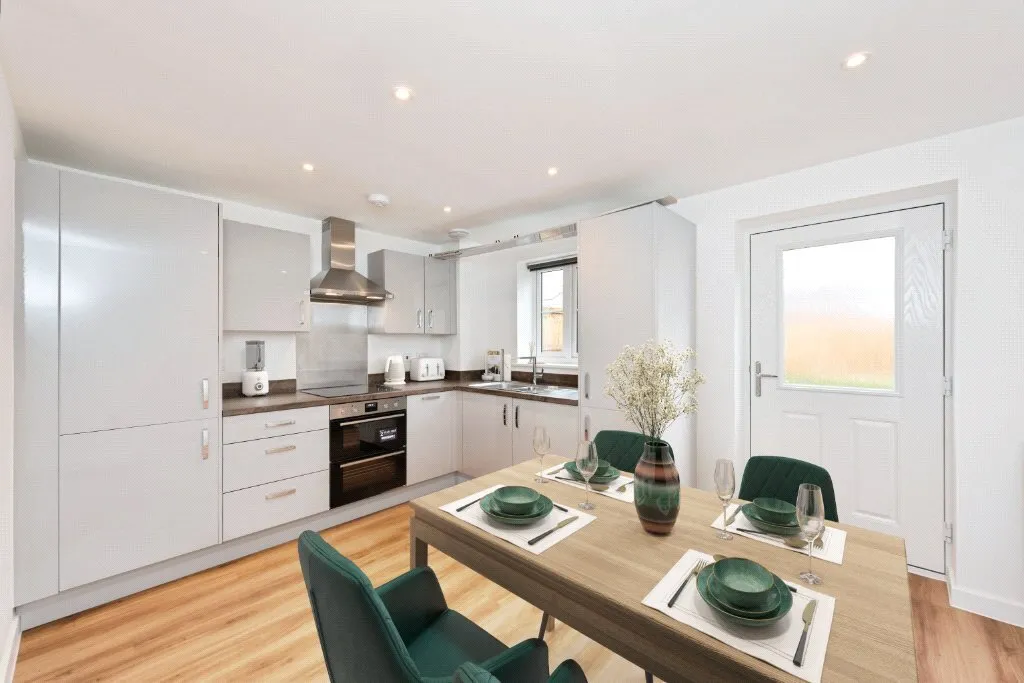 Chobham Road, Frimley, GU16, photo 2