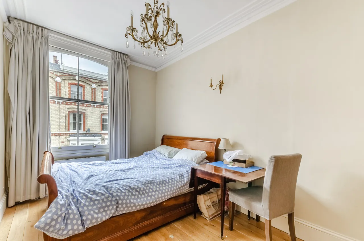 Flat 4, 13 Cheniston Gardens, London, photo 3