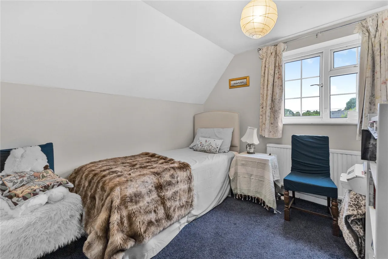 Revesby Close, West End, GU24, photo 10