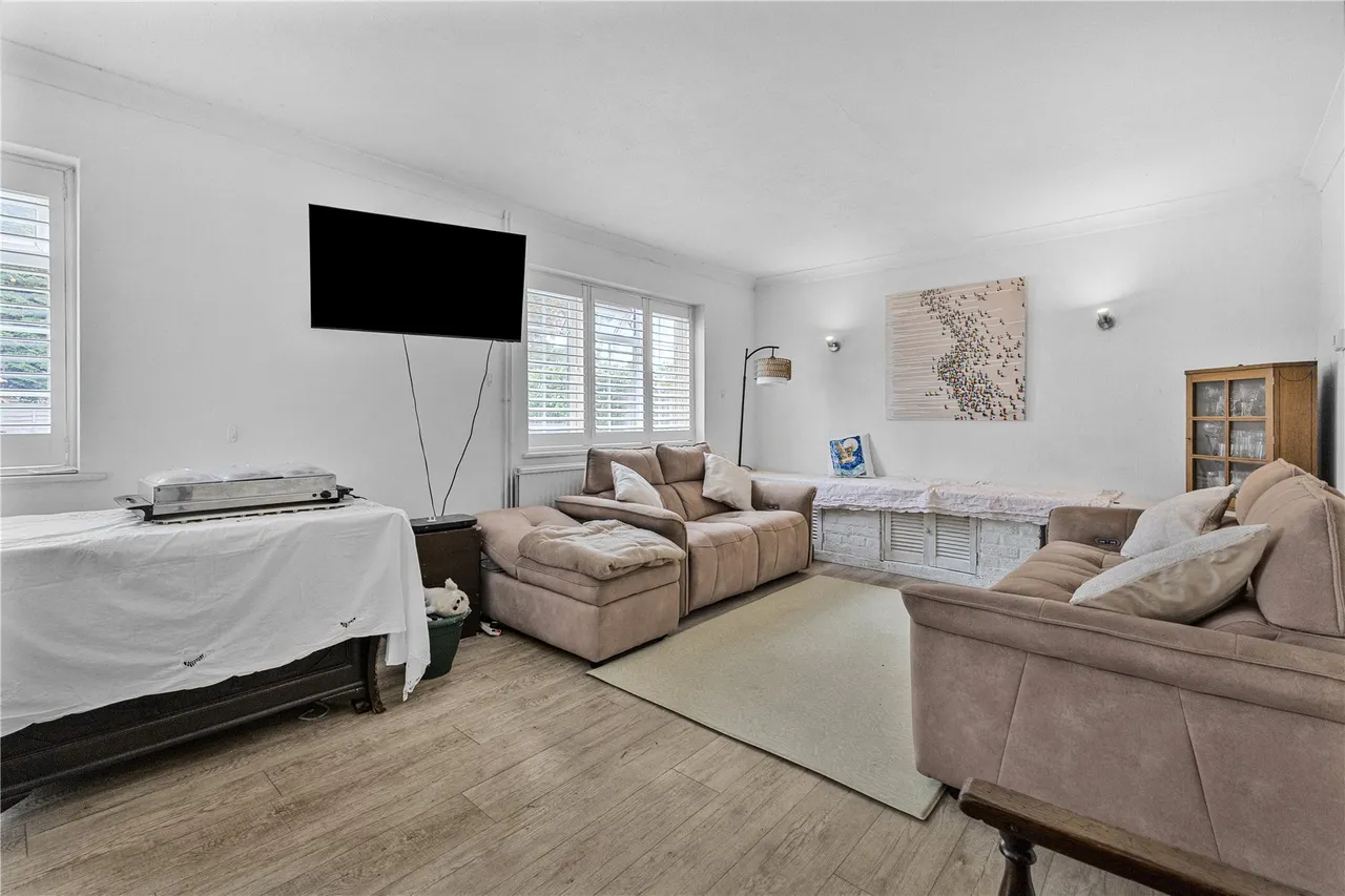 Revesby Close, West End, GU24, photo 4