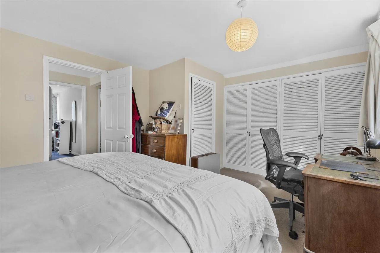 Revesby Close, West End, GU24, photo 9