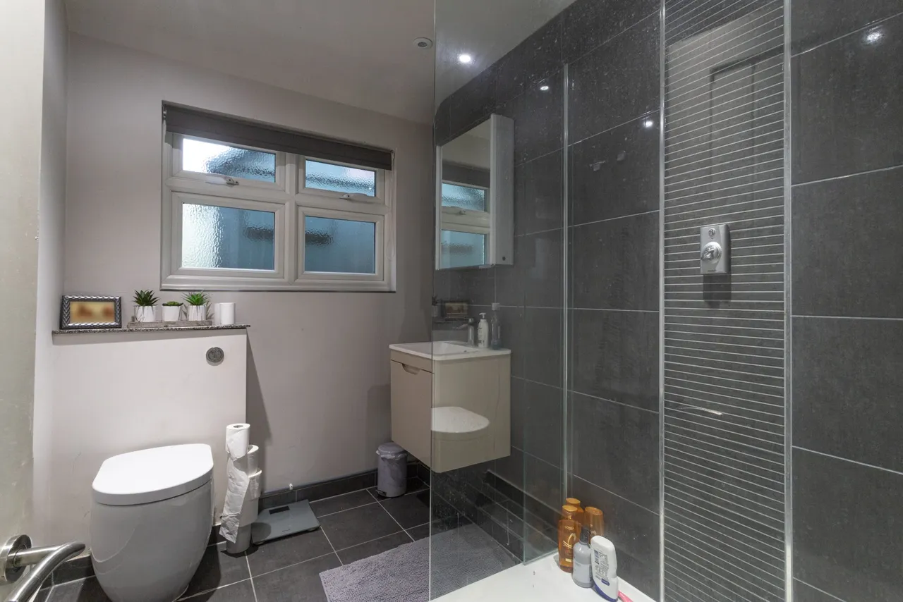 Avondale Road, Fleet, GU51 3LE, photo 18