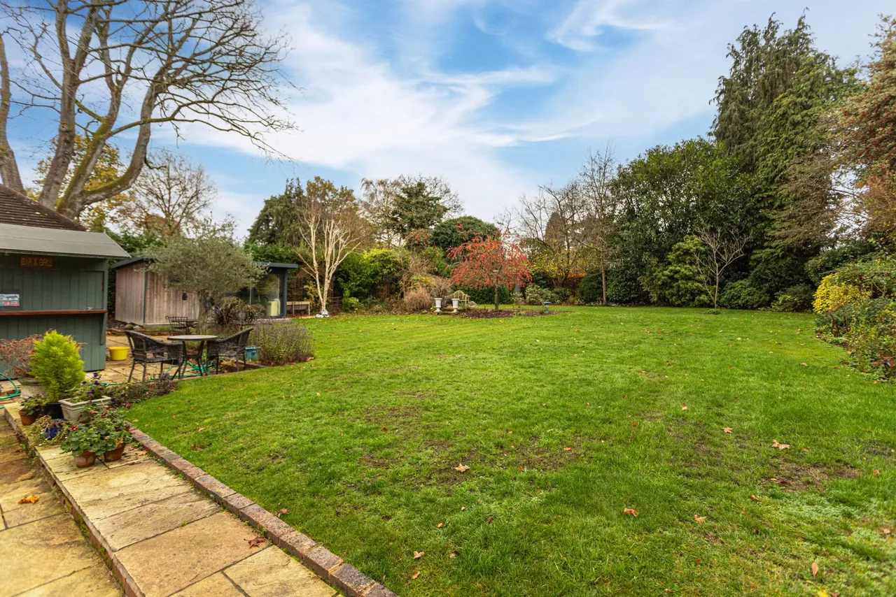 Avondale Road, Fleet, GU51 3LE, photo 32