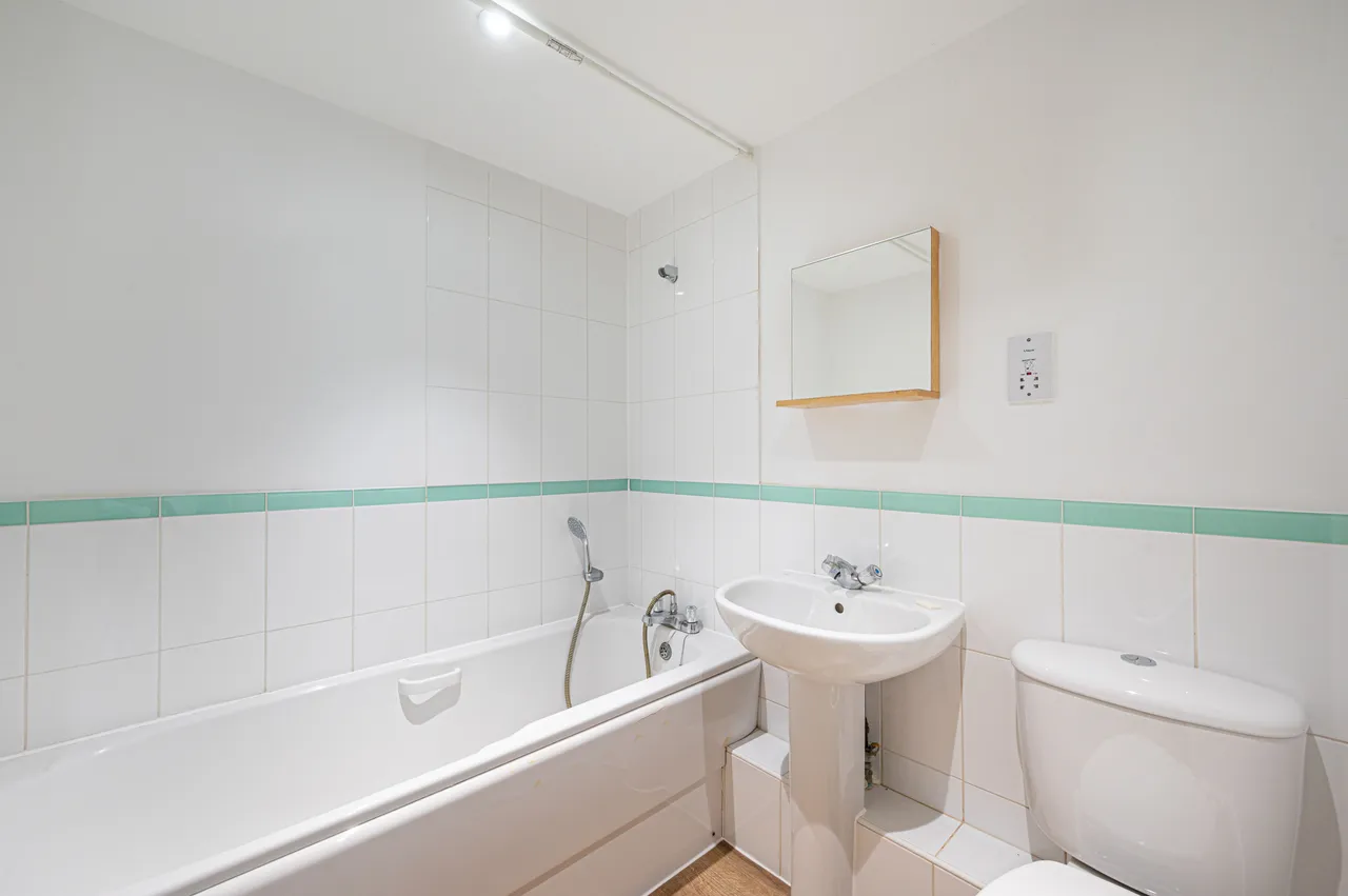 84 Lancaster Road, Barnet, photo 7