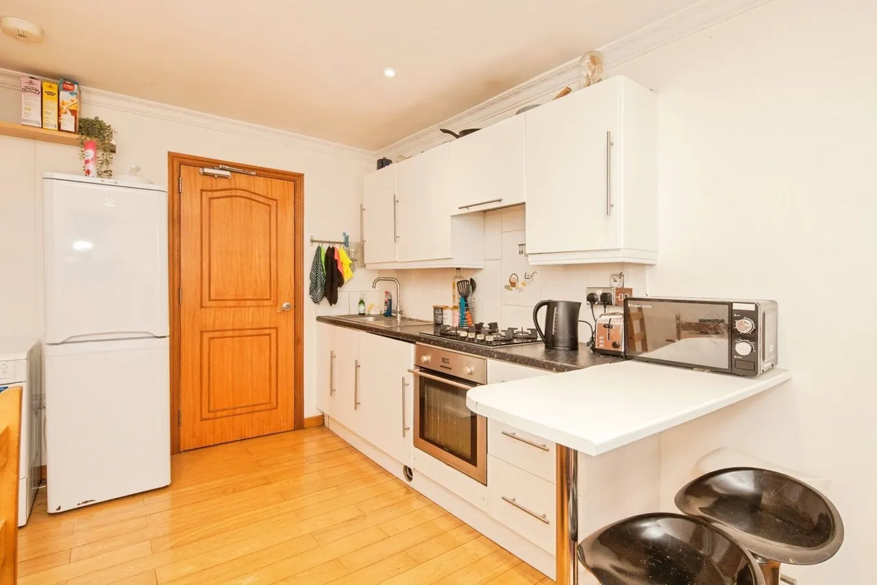 Batten Street, London, SW11, photo 7