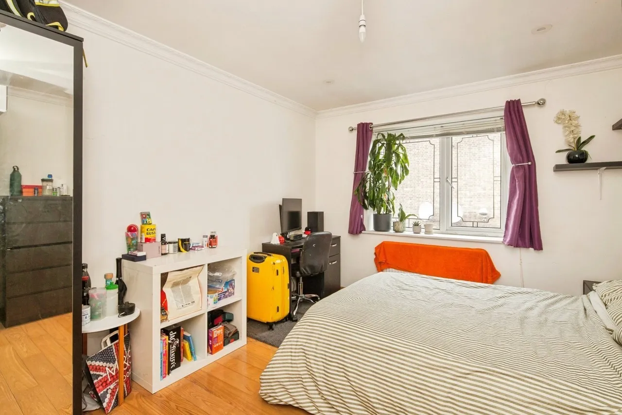 Batten Street, London, SW11, photo 17