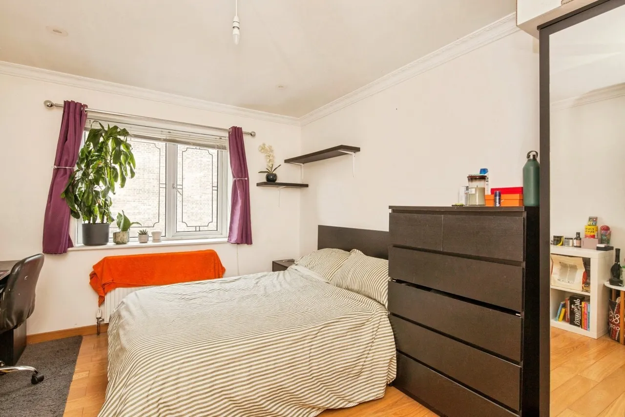 Batten Street, London, SW11, photo 15