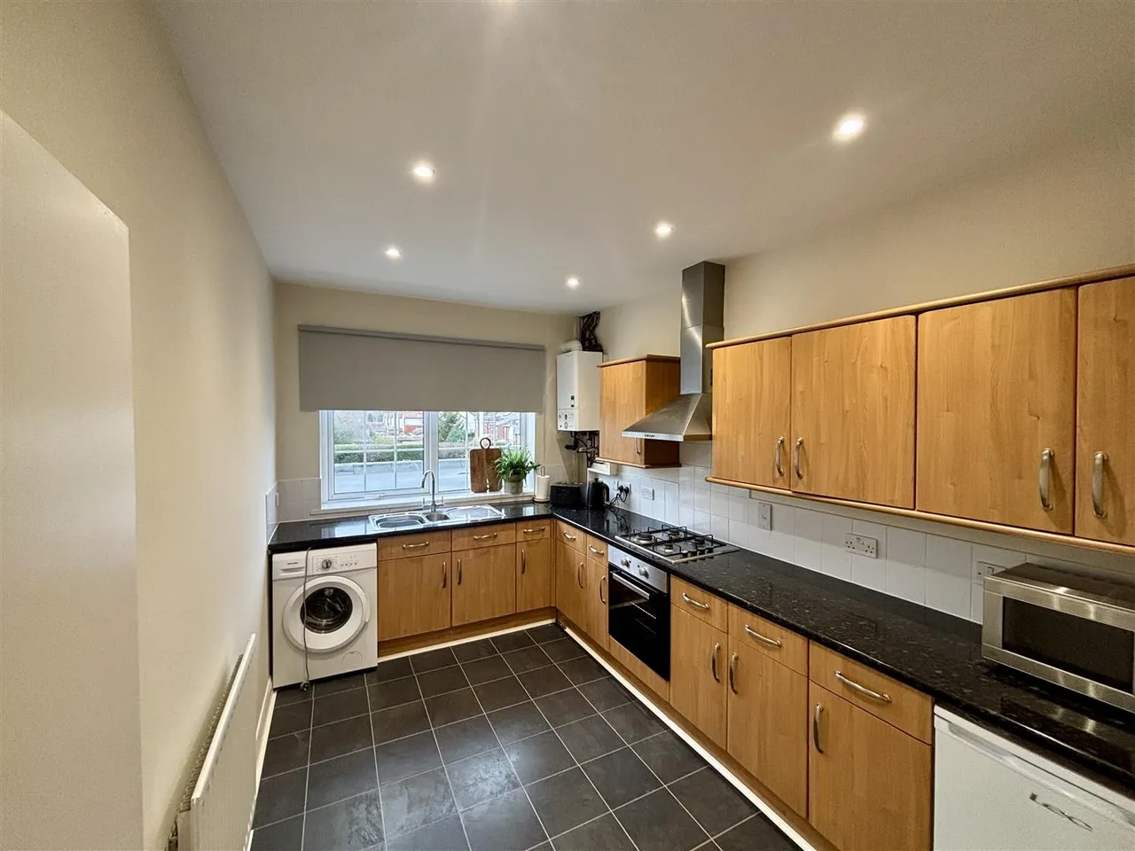 Manchester Road, Wilmslow, SK9, photo 2