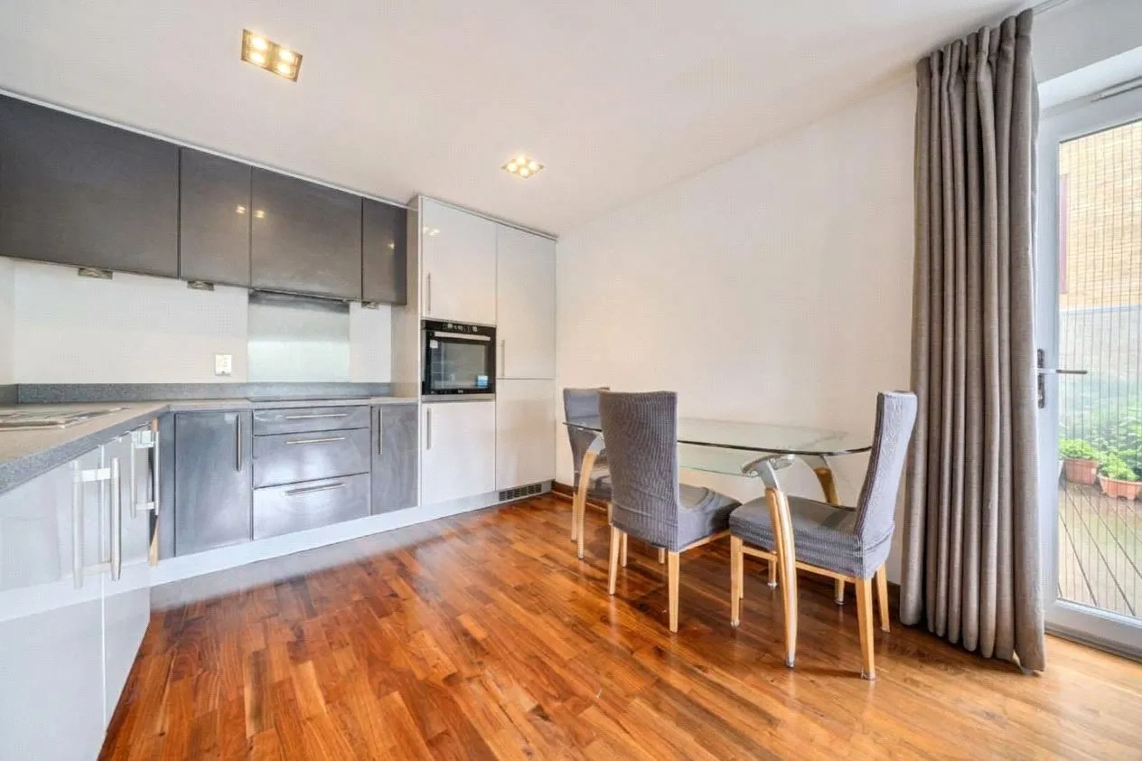 Kings Mill Way, Denham, UB9, photo 3