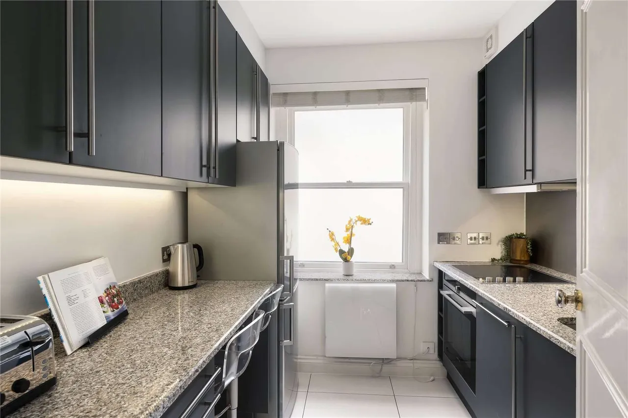 Eaton Square, London, SW1W 9BG, photo 3