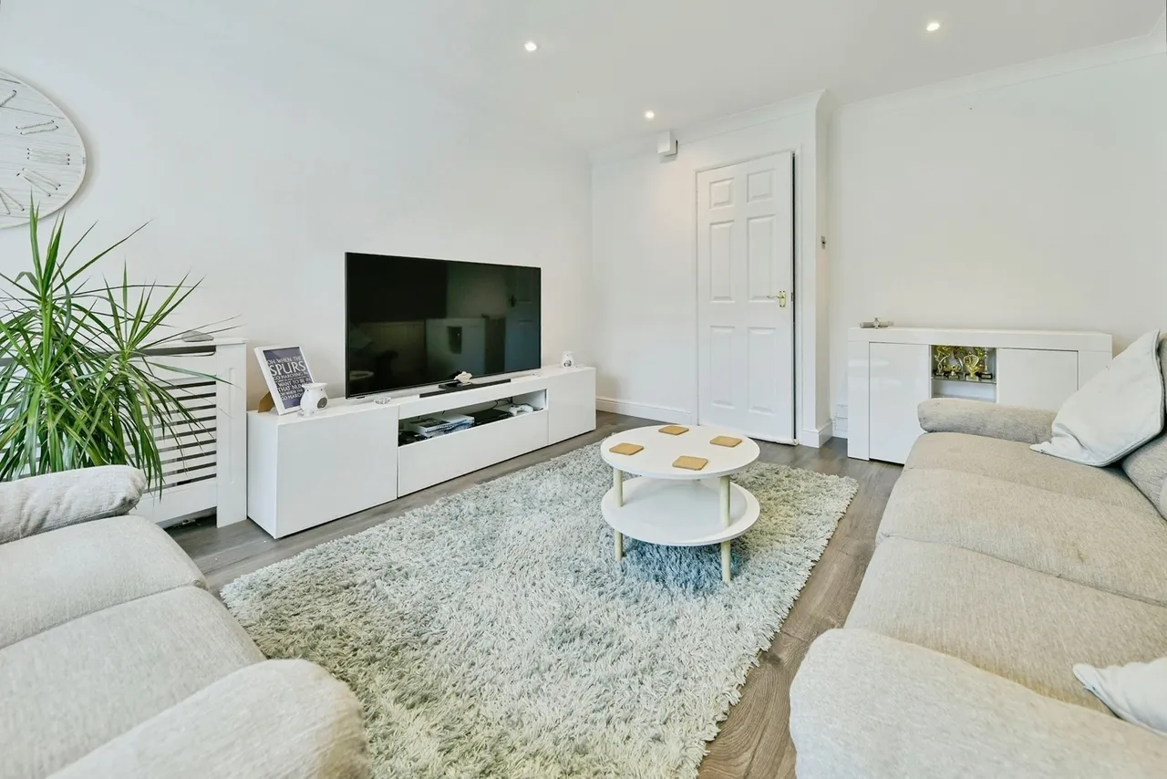Lime Close, STEVENAGE, Hertfordshire, SG2, photo 3