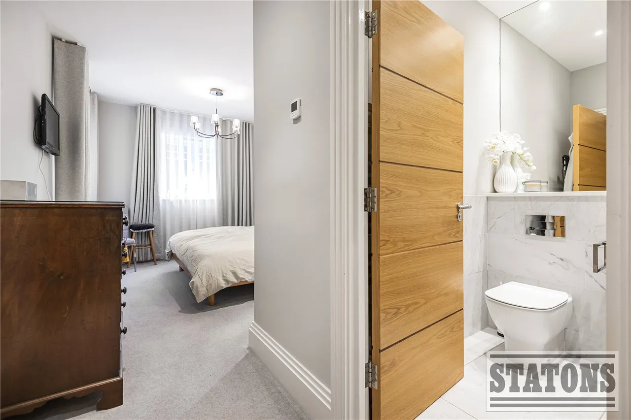 Coombehurst Close, Hadley Wood, EN4 0JU, photo 12