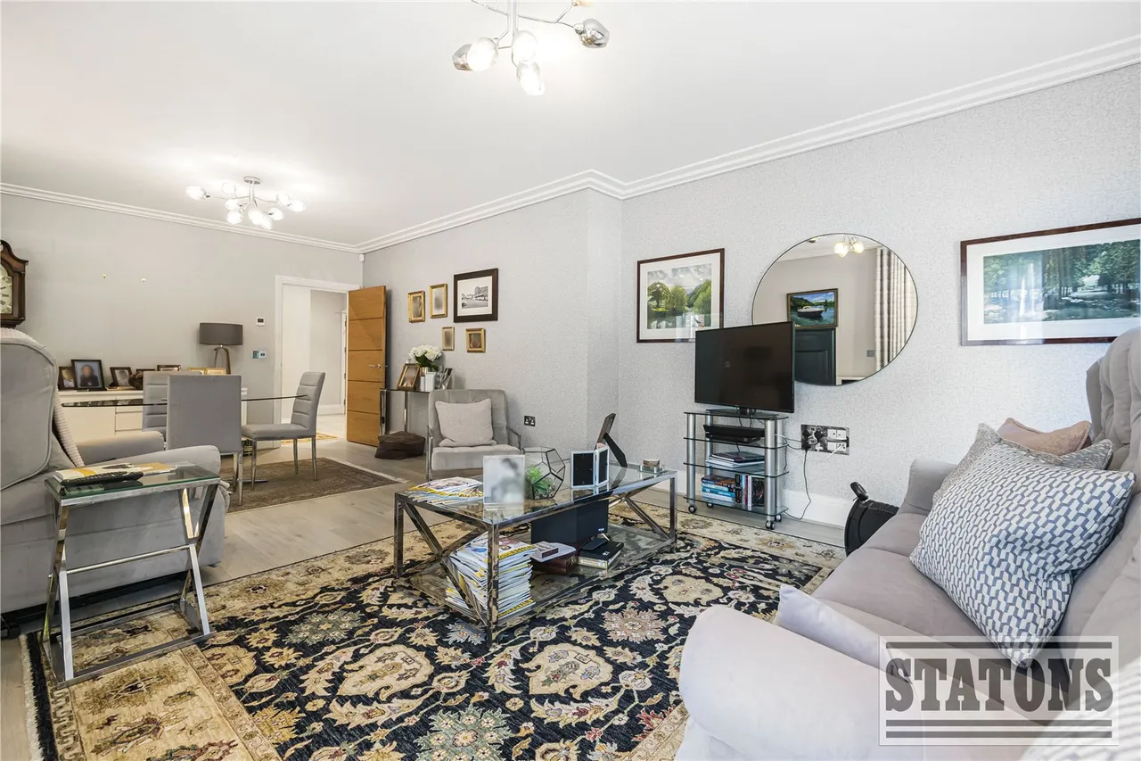 Coombehurst Close, Hadley Wood, EN4 0JU, photo 4