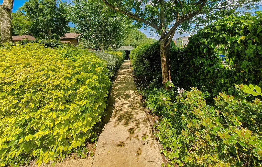 Pegasus Court, Stafford Road, Caterham, Surrey, CR3, photo 17