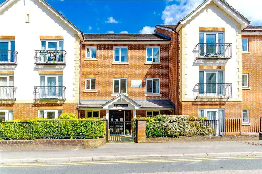 Pegasus Court, Stafford Road, Caterham, Surrey, CR3, photo 5