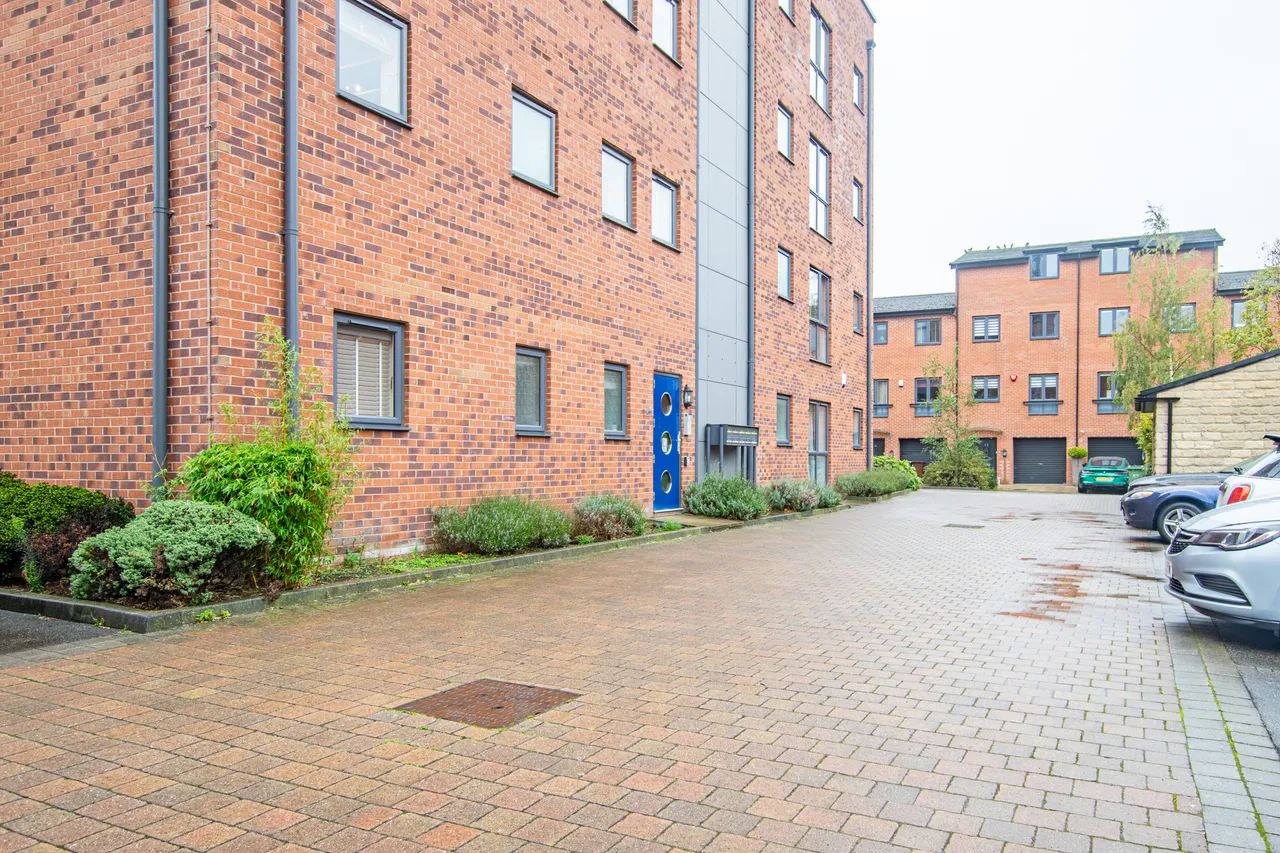 2 bed house for sale, Cable Place, Hunslet, LS10