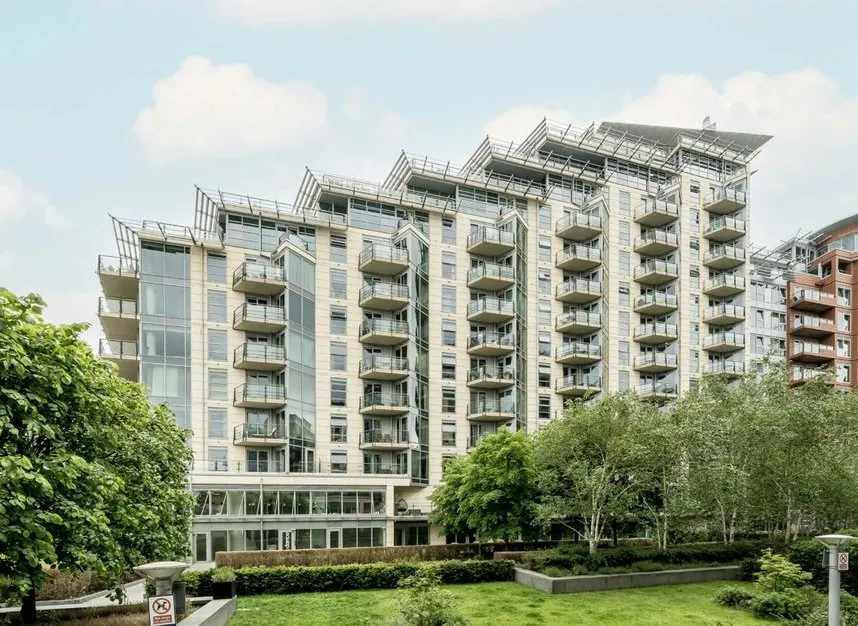 3 bed flat for sale, Juniper Drive, Battersea Reach, SW18