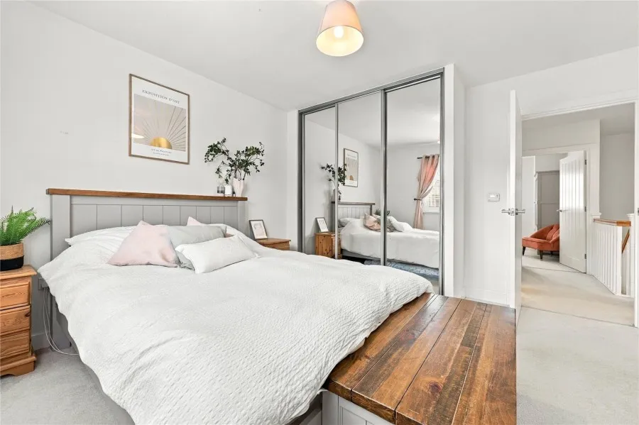with 4 bedrooms in Saffron Walden, CB10, photo 7