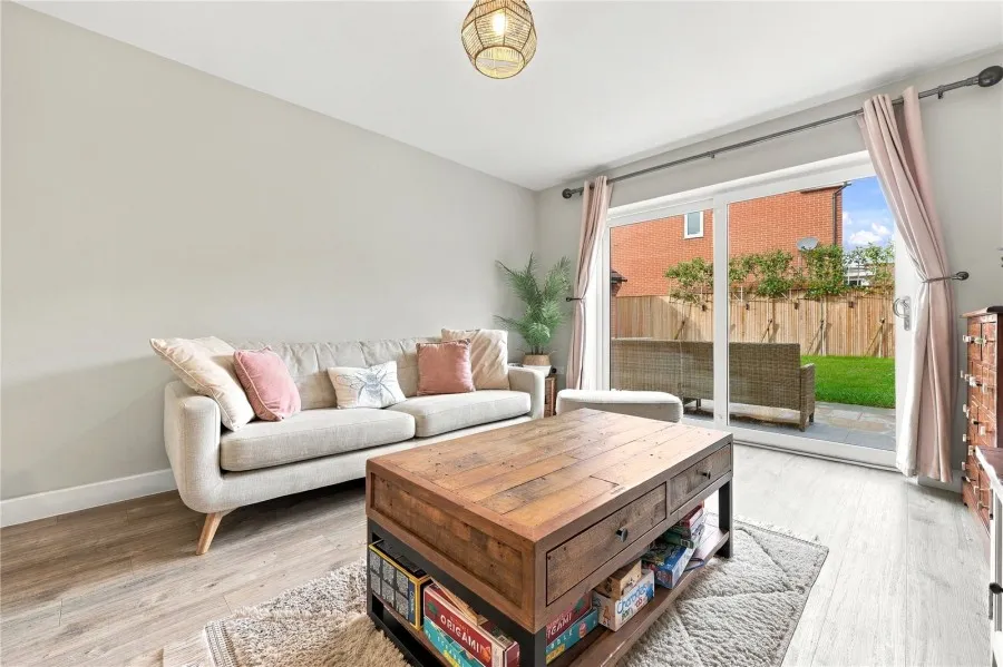 with 4 bedrooms in Saffron Walden, CB10, photo 14