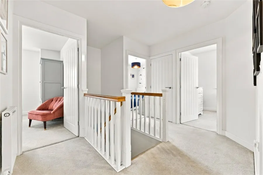 with 4 bedrooms in Saffron Walden, CB10, photo 18
