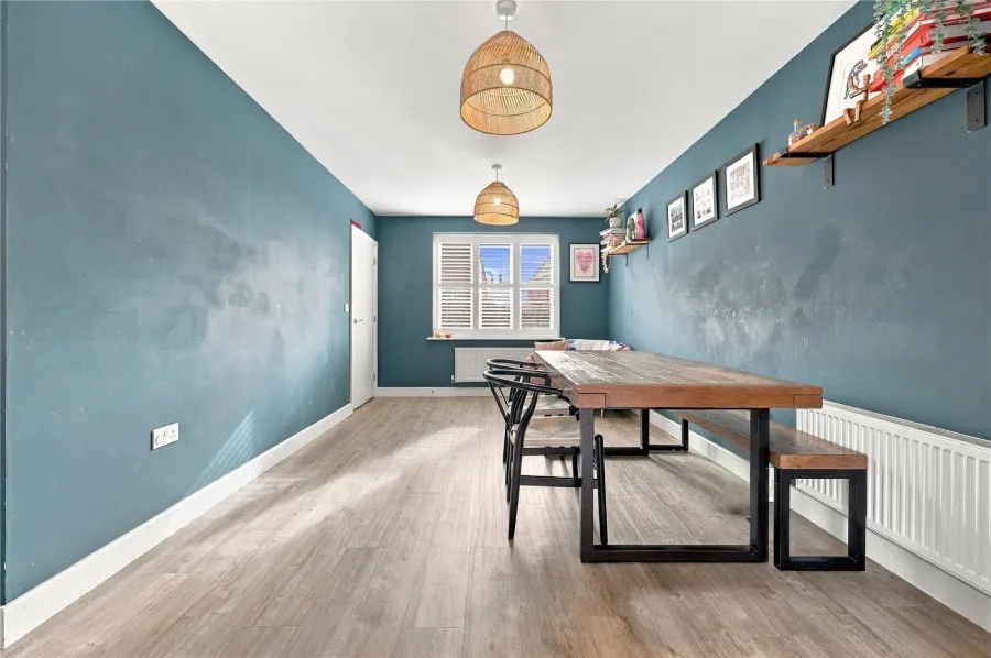 with 4 bedrooms in Saffron Walden, CB10, photo 6