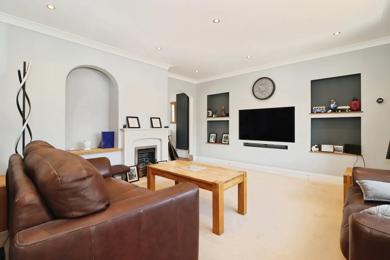 The Crescent, BRISTOL, Avon, BS16, photo 6