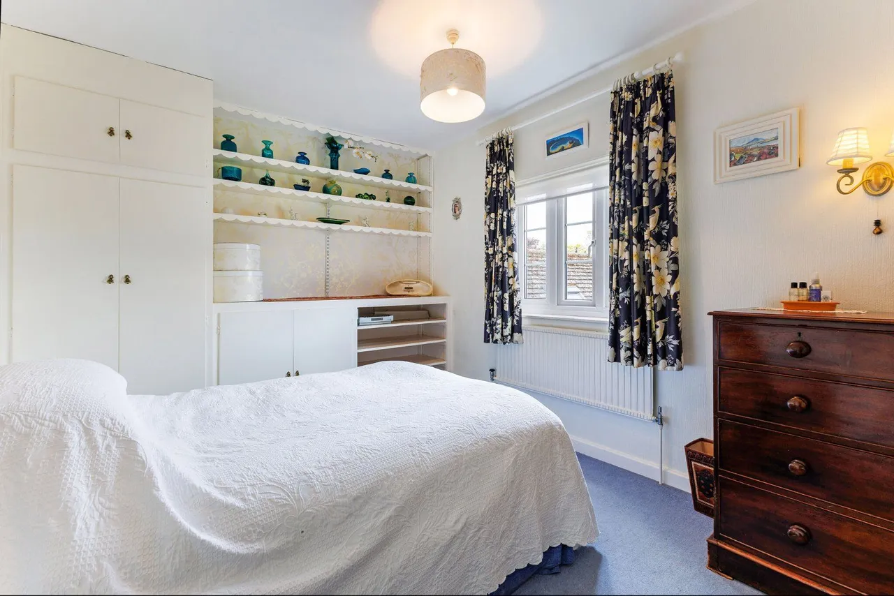 Main Street, Clanfield, OX18, photo 14