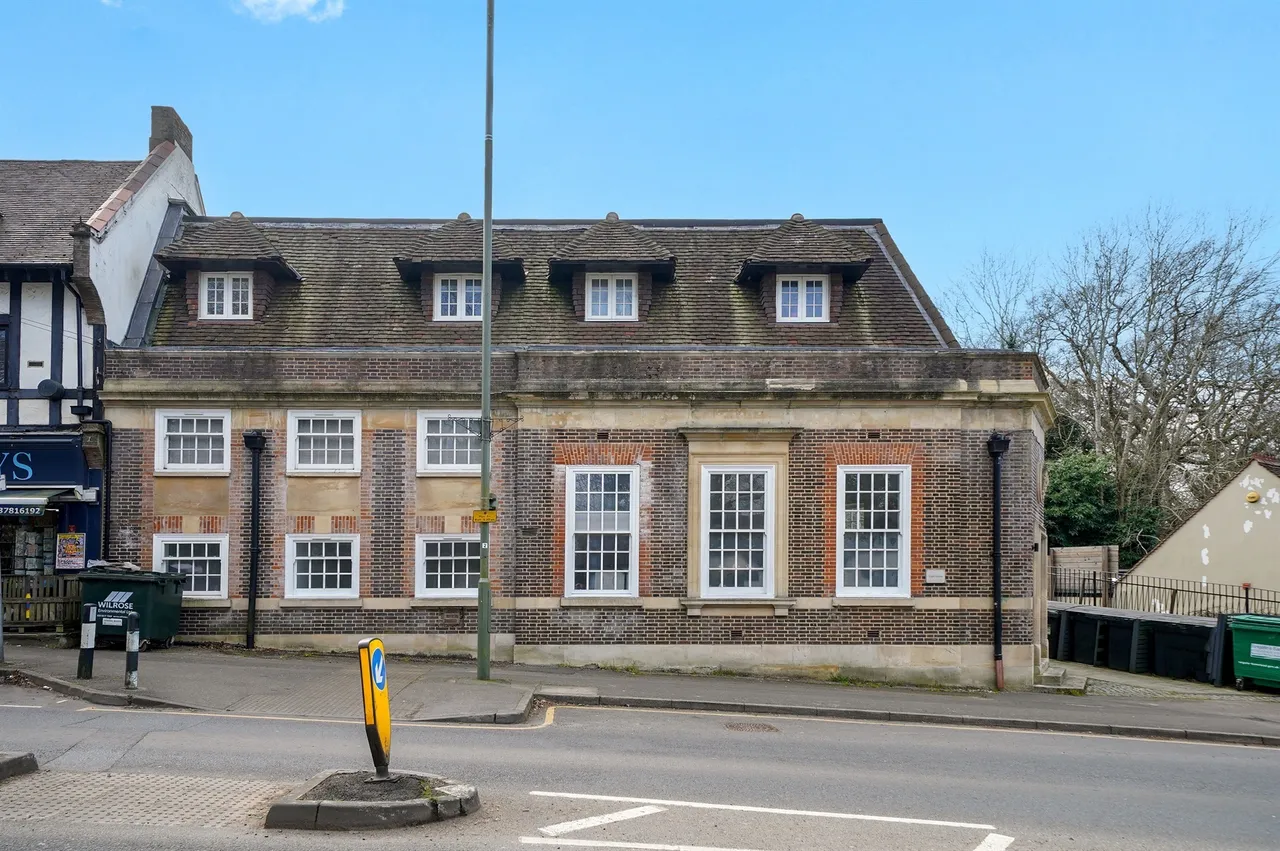 Station Approach, Tadworth, photo 4