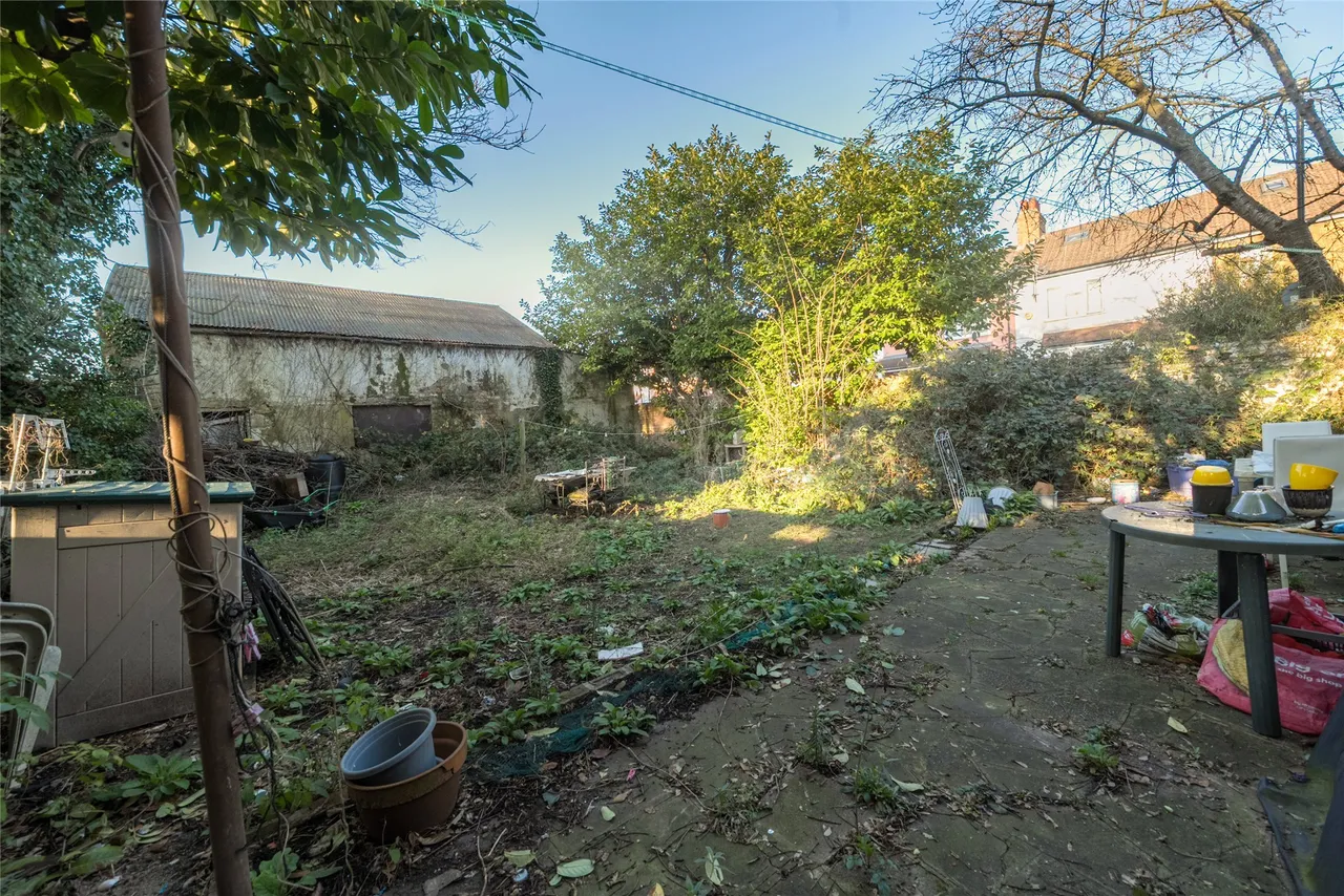 Love Lane, Mitcham, CR4 3AU, photo 10