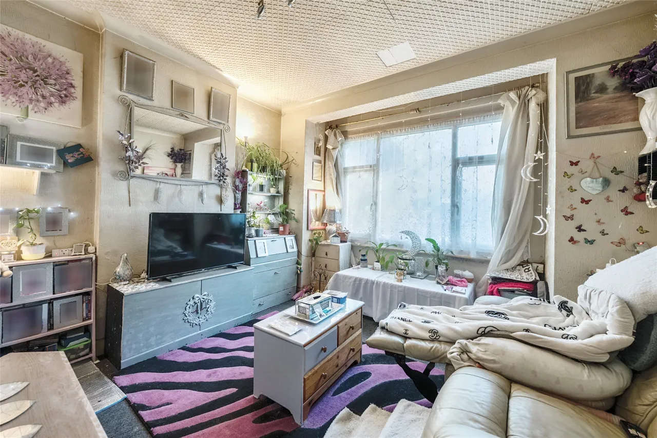 Love Lane, Mitcham, CR4 3AU, photo 3