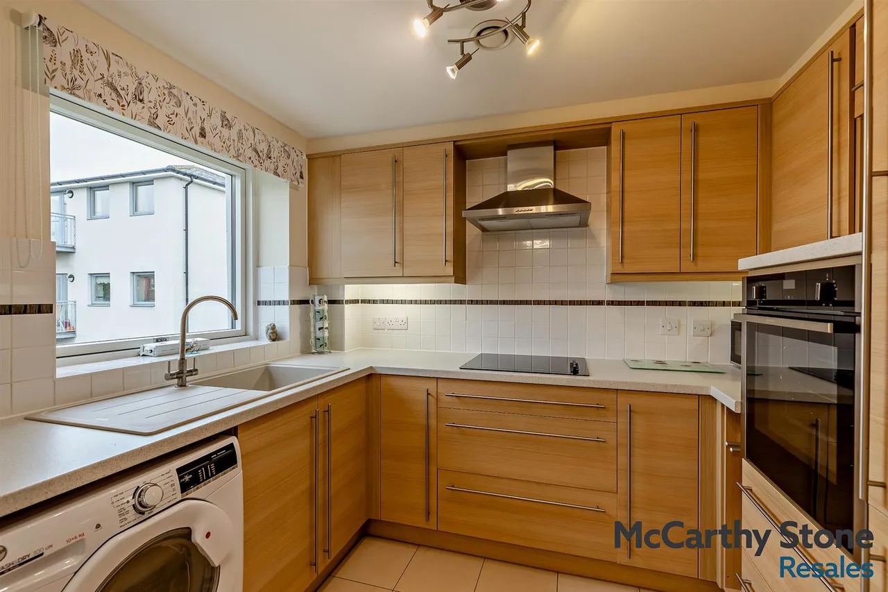 New Road, Basingstoke, RG21, photo 23
