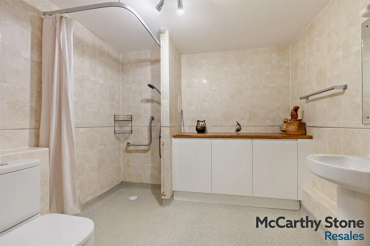 New Road, Basingstoke, RG21, photo 9