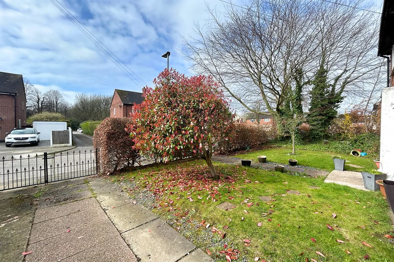 Carrswood Road, Manchester, photo 2