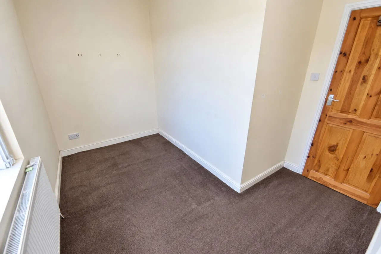 Eccleshill, Bradford, BD2, photo 8