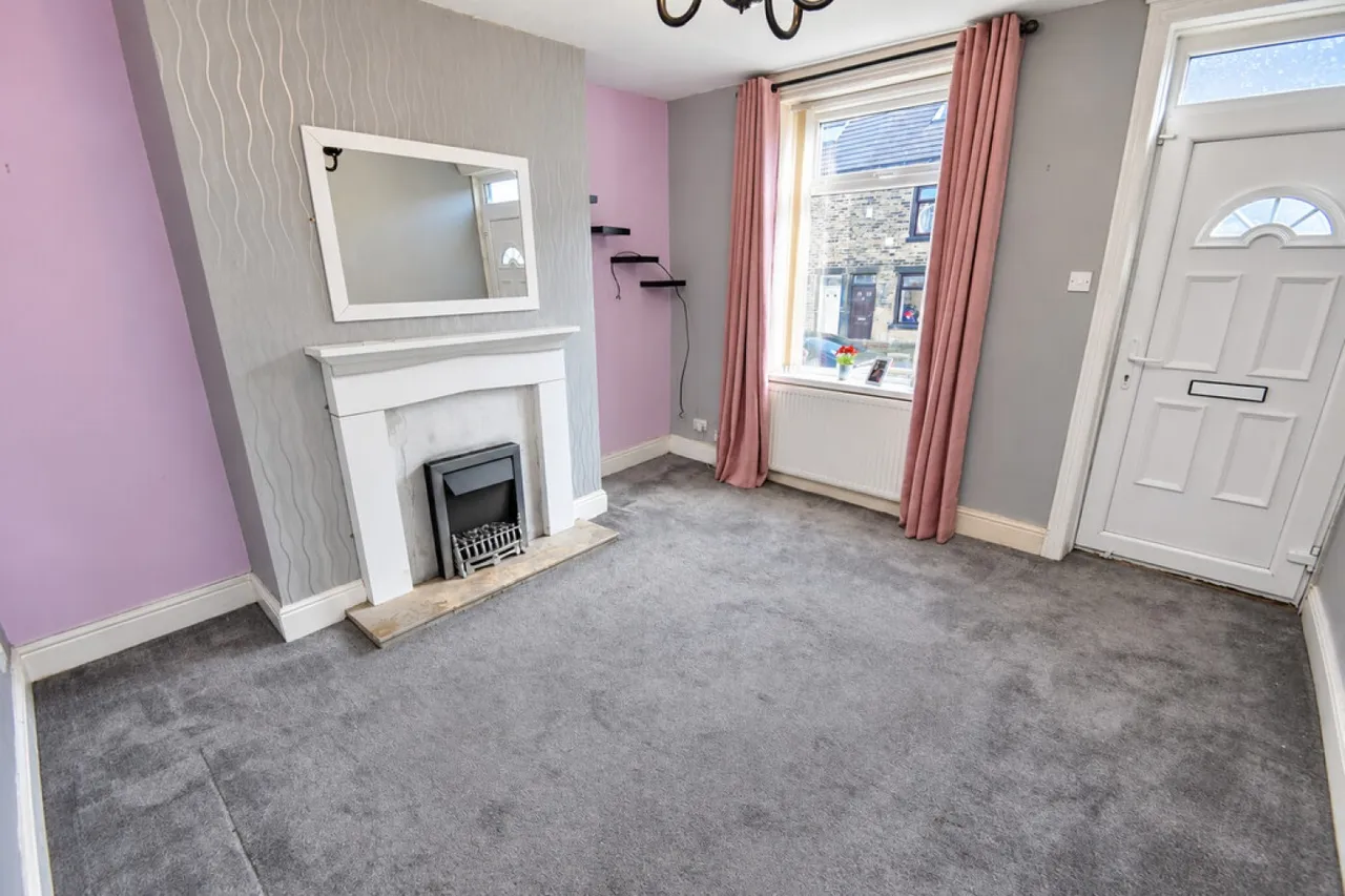 Eccleshill, Bradford, BD2, photo 4