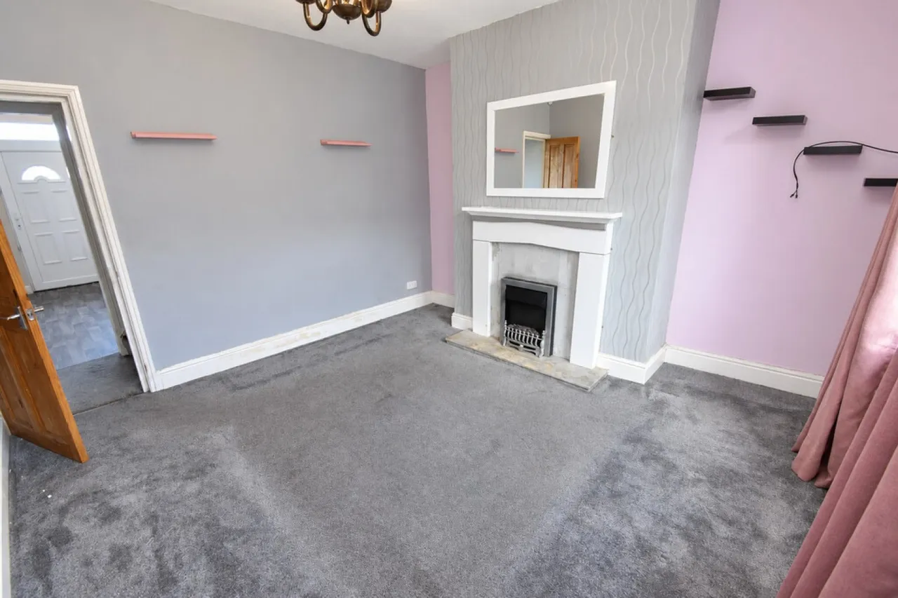 Eccleshill, Bradford, BD2, photo 3