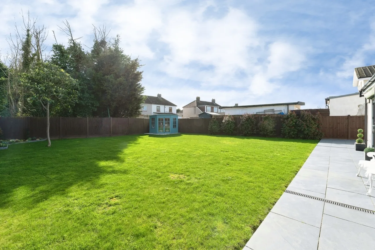 Fobbing Road, STANFORD-LE-HOPE, Essex, SS17, photo 19