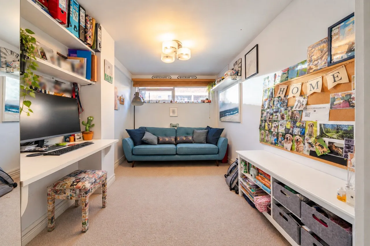 Larch Close, Balham, SW12, photo 5