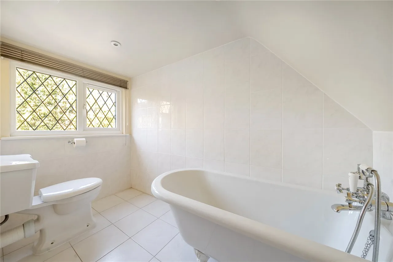 Chesham Road, HP6, photo 20