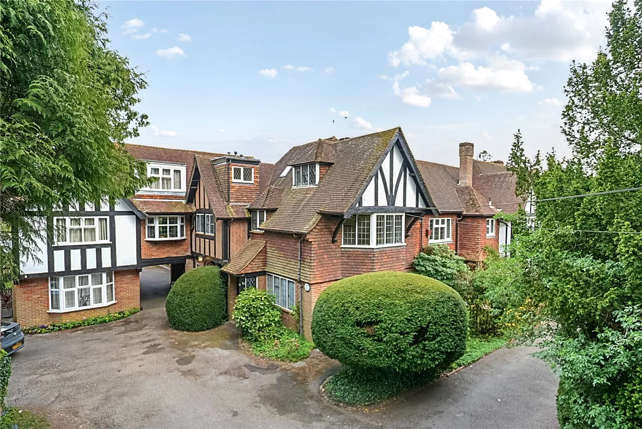 Chesham Road, HP6, photo 25