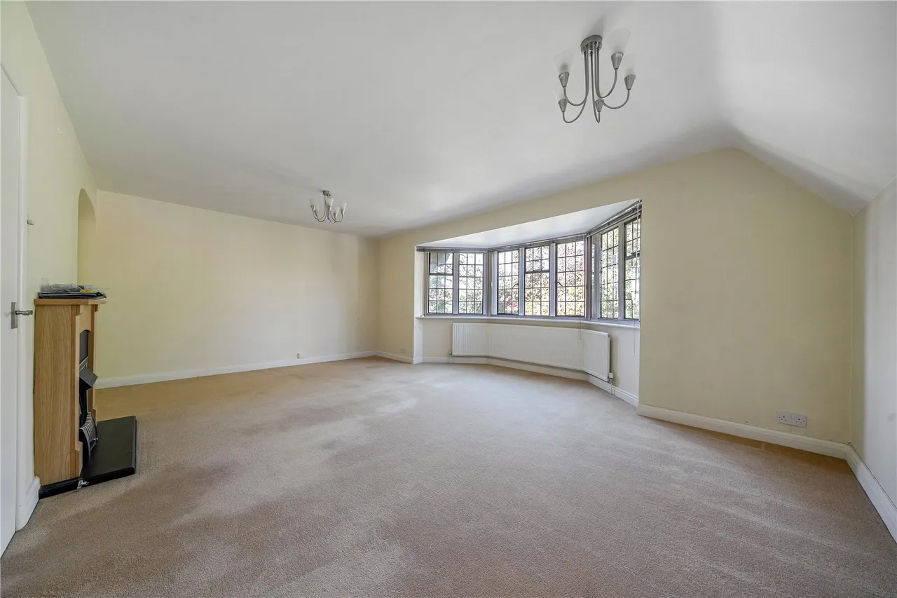 Chesham Road, HP6, photo 3