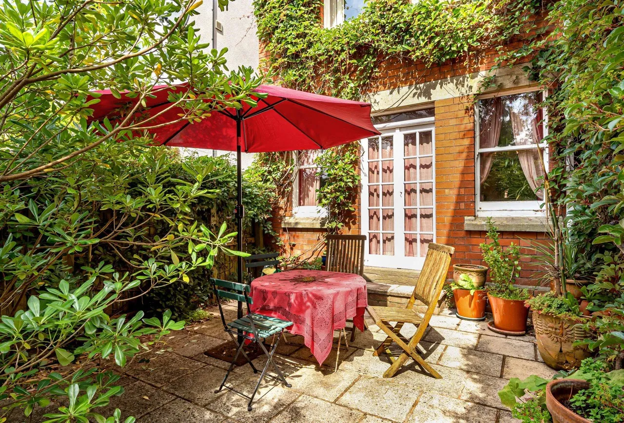 Springfield Road, Gloucestershire, Uplands, GL5 1TP, photo 2