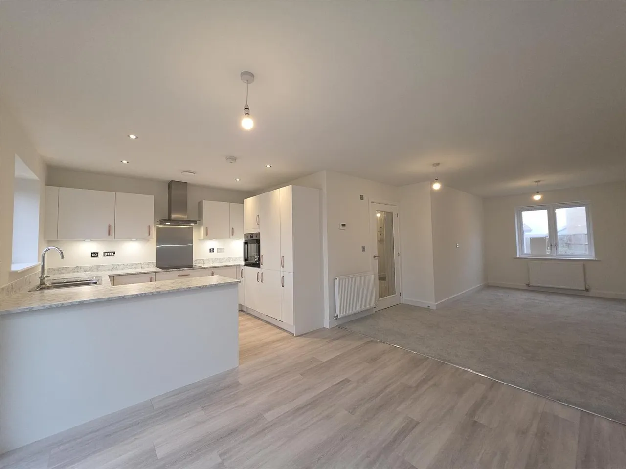 Heather Pastures Eastfield, Scarborough YO11 3YH, photo 4
