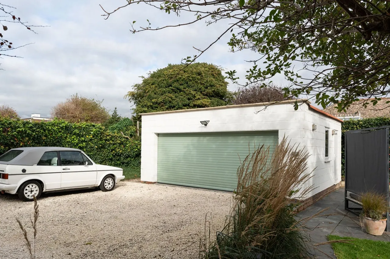 Selden Road, Worthing, BN11, photo 25